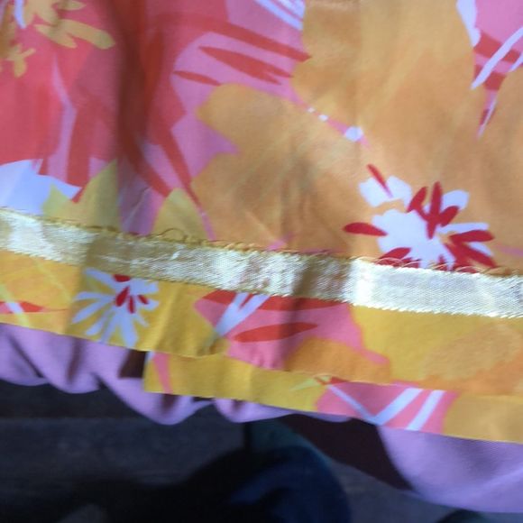 100% silk sheath dress/Casual Corner/ yellows, oranges/white/sleeveless/lined - Picture 14 of 14